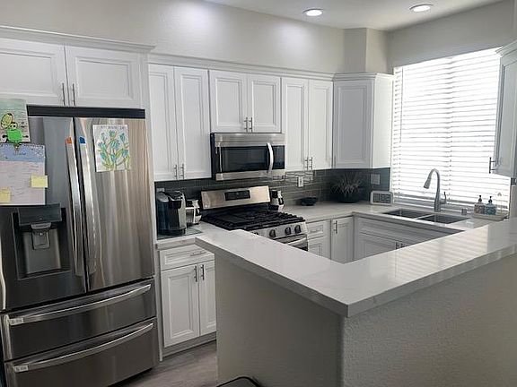 Brand New Kitchen and Appliances