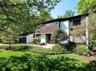 6228 Clearwood Rd, Bethesda, MD 20817
