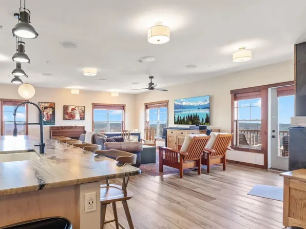 32 Soaring Eagle Ln, Slatyfork, WV 26291