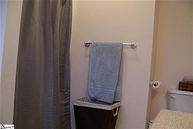 4th image of 406 Shoally Brook Dr