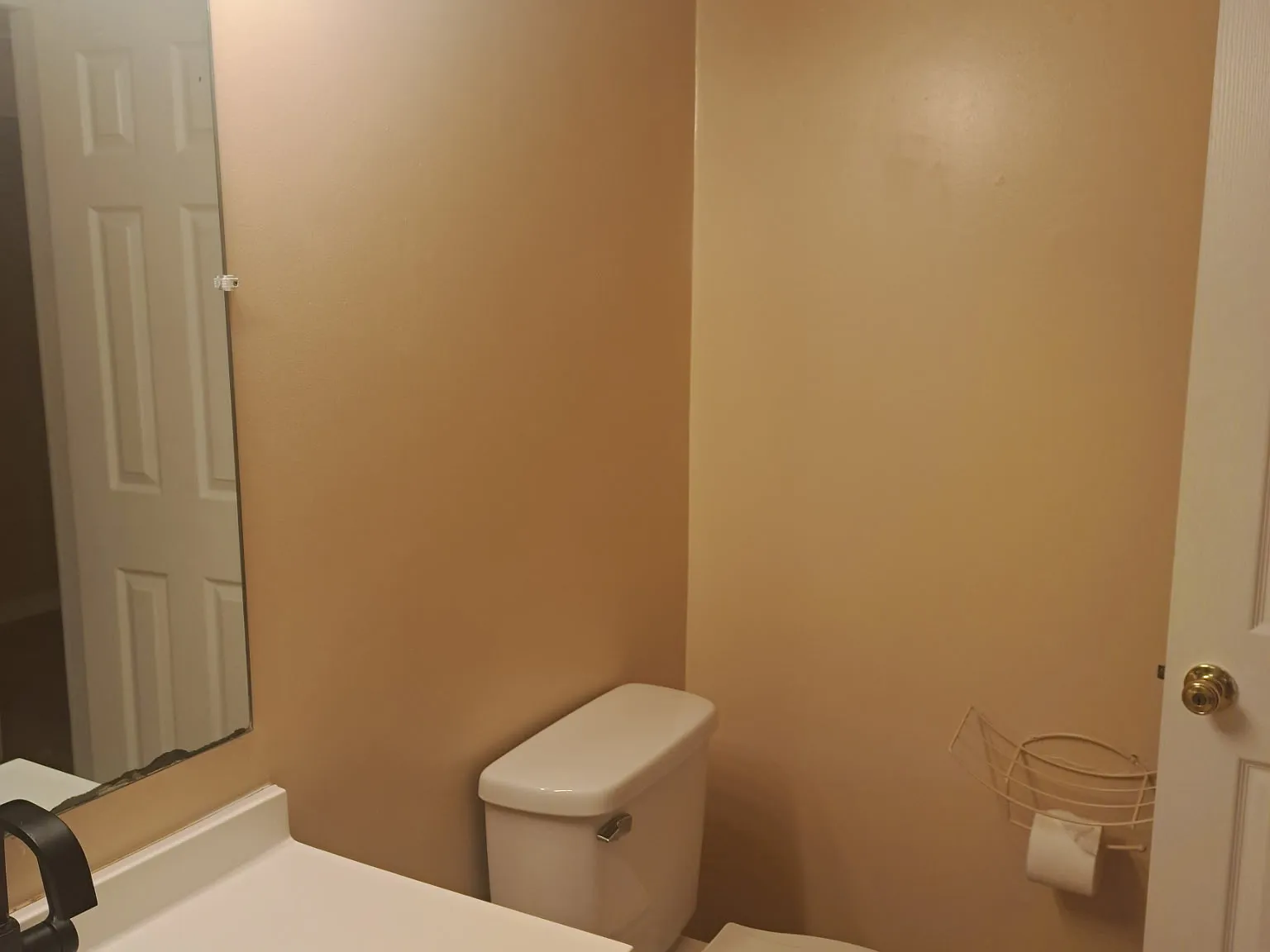 2 bed, 900 sqft, $1,400 — Photo 1