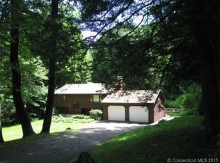 31 Farnsworth Dr, New Hartford, CT 06057