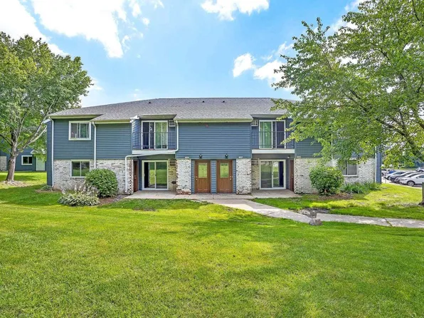 1202 Whispering Pines Way, Fitchburg, WI 53713