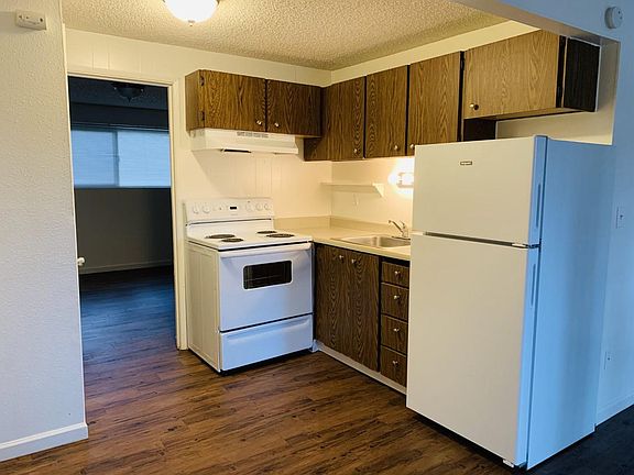 3rd image of 6533 150th St SW #185