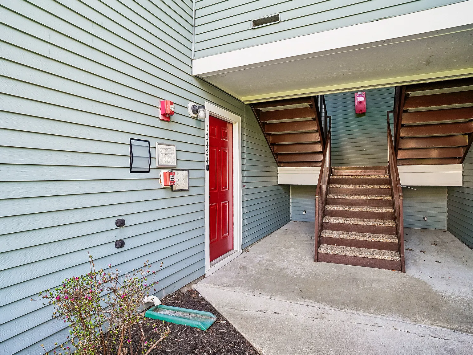 2 bed, 875 sqft, $2,000 — Photo 4