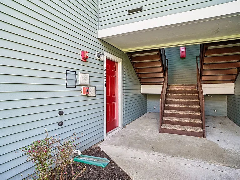 13424 Lord Dunbore Pl #24 — Photo 4