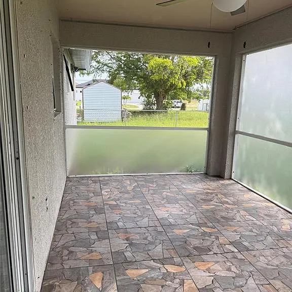 2227 SW 5th Ave — Photo 20