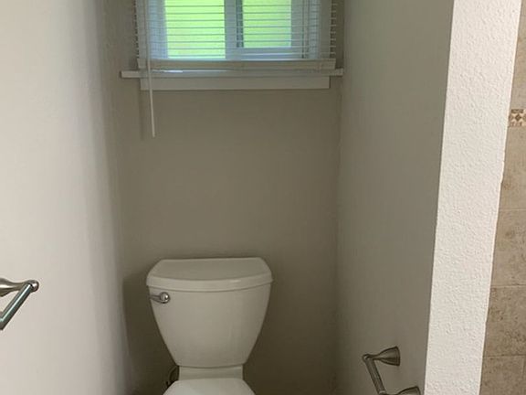 3rd image of 303 N Hooker St