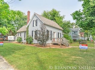 253 N Union St, Sparta, MI 49345