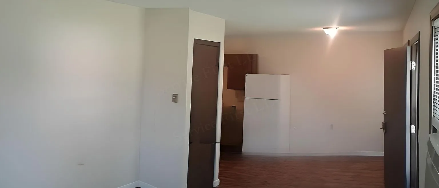 Creighton Apartments — Photo 3