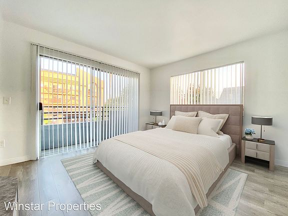 4th image of 833 S Berendo St #17623796