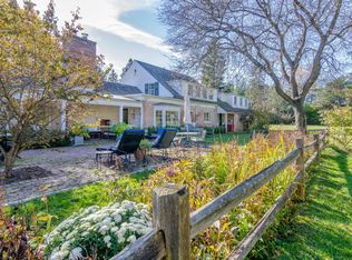 2650 W Fairy Chasm Rd, River Hills, WI 53217