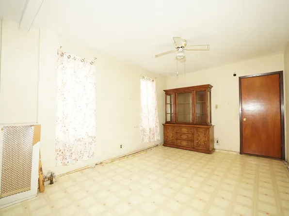 1636 Dahill Road image 15 of 19