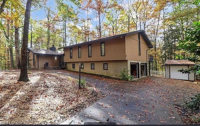 1st image of 304 Hempstead Rd