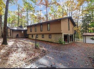 304 Hempstead Rd, Williamsburg, VA