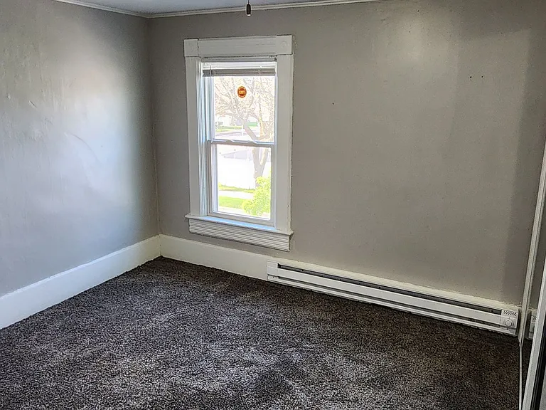 1206 Logan St — Photo 8