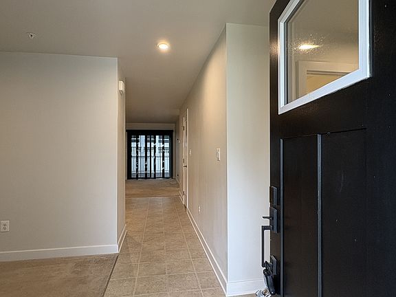 Welcome to 385 Charlestown Crossing Blvd!