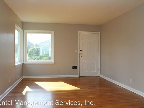 5th image of 5131 SE 17th Ave #10537965