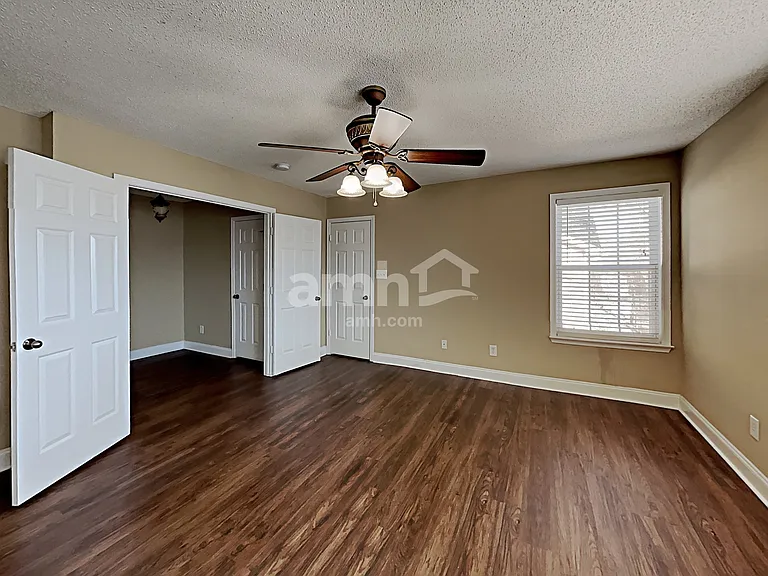 13634 Riding Hill Ave — Photo 10