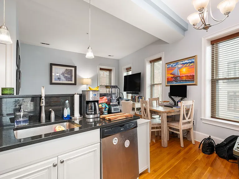 177 Endicott St #2 — Photo 6