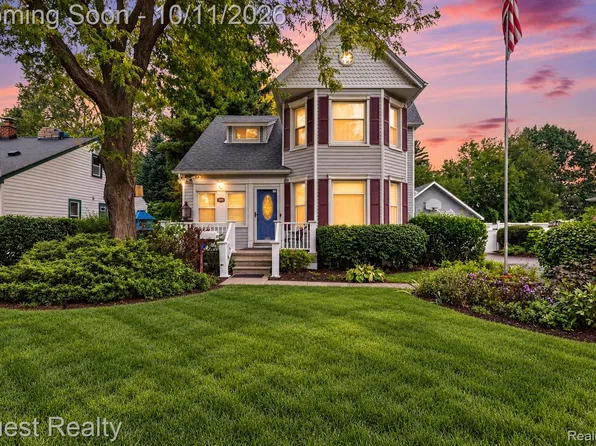 499 Allen Ave, Clawson, MI 48017