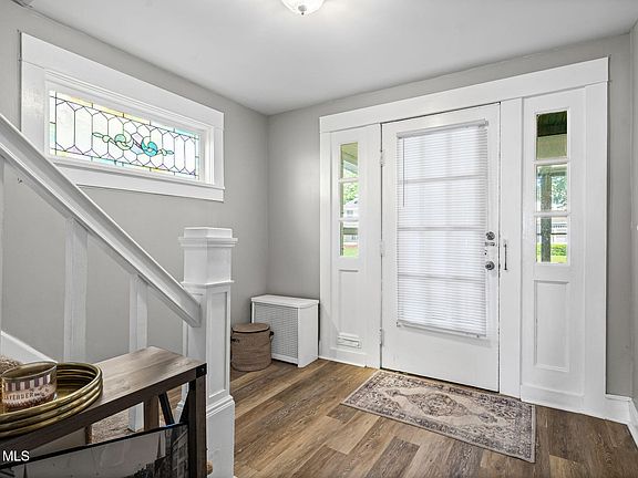 2nd image of 851 Central Parkway