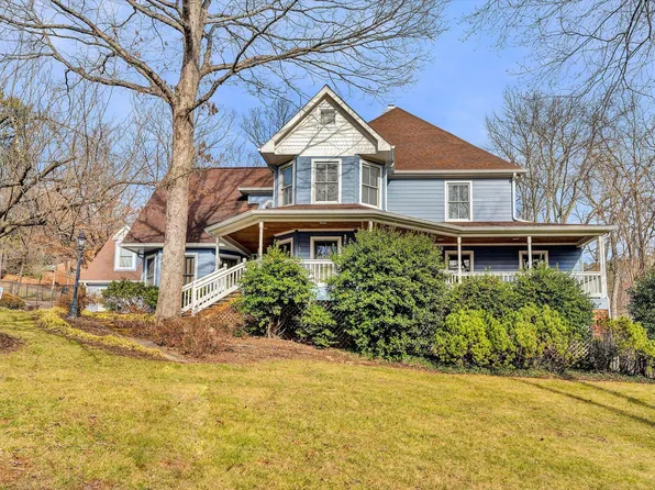 522 Waterford Dr SE, Roanoke, VA 24014