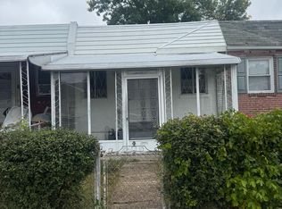 917 Pine Rd, Sharon Hill, PA 19079