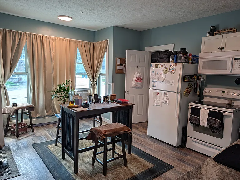 122 Laurel St #2F — Photo 2
