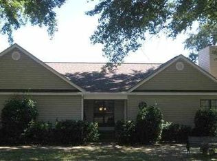 1758 Denton Rd, Dothan, AL 36303