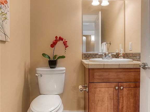5th image of 708 Market St Unit 410