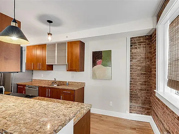 373 Moreland Ave NE #302 — Photo 16