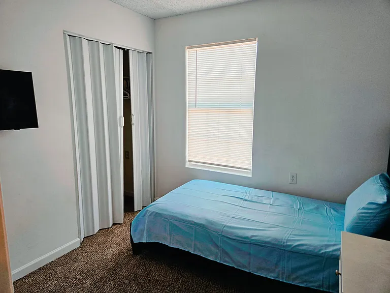 2800 Jerry Ln — Photo 3