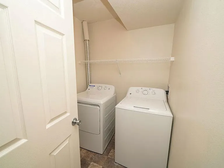 Arbor Lakes Apartments — Photo 58