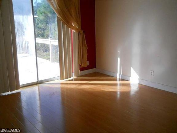 3rd image of 4160 6th Ave NE