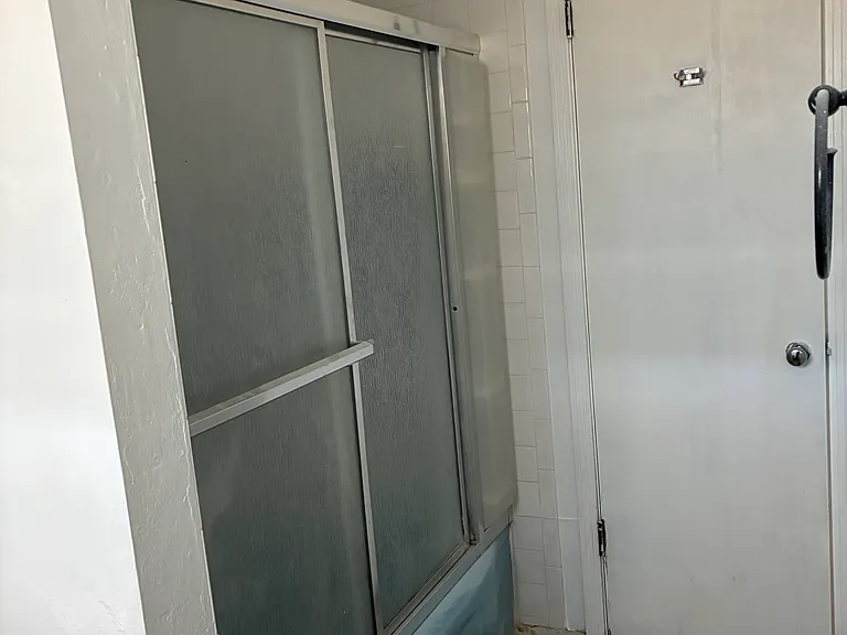 2733 Palomas Dr NE — Photo 10