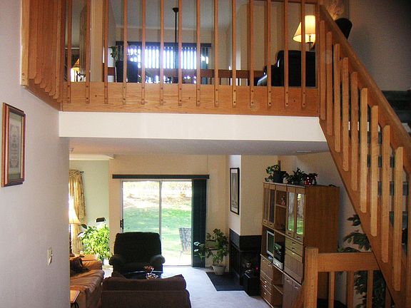 Foyer- 2 story