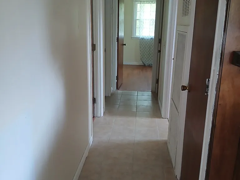 109 Cedar St — Photo 1