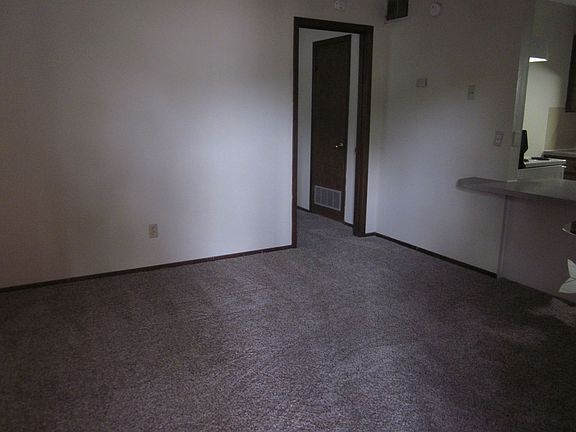 2nd image of 2714 6th Ave #10