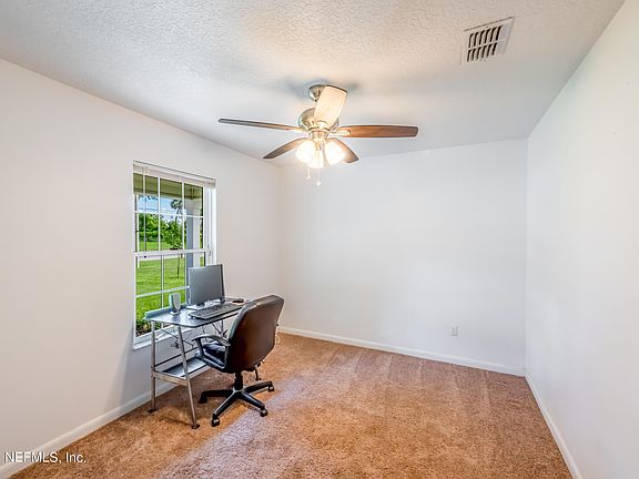 5th image of 425 PINE Avenue