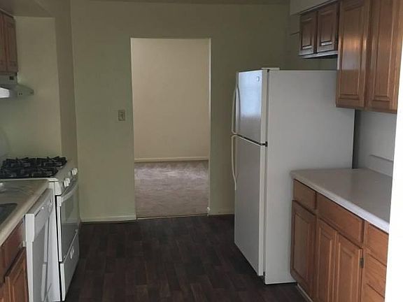 5th image of 5020 Joslin St APT F