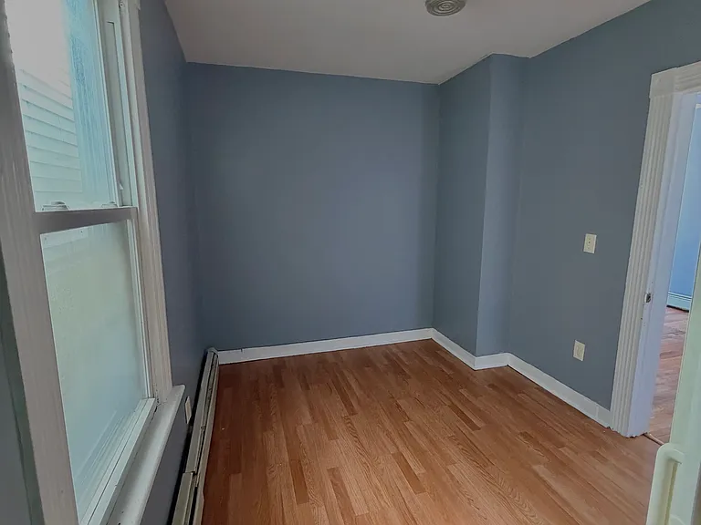 205 N 4th St #2 — Photo 3