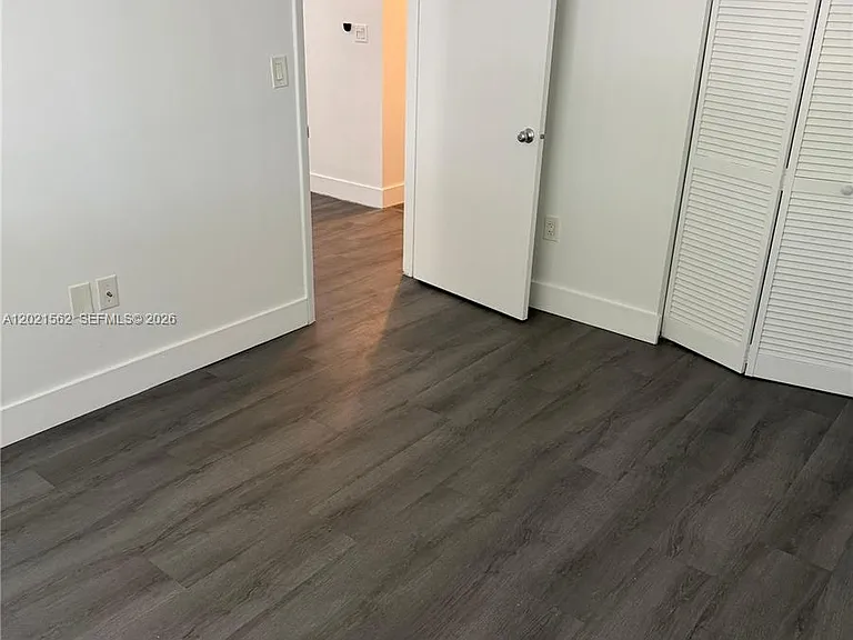 1740 NW North River Dr #325 — Photo 4