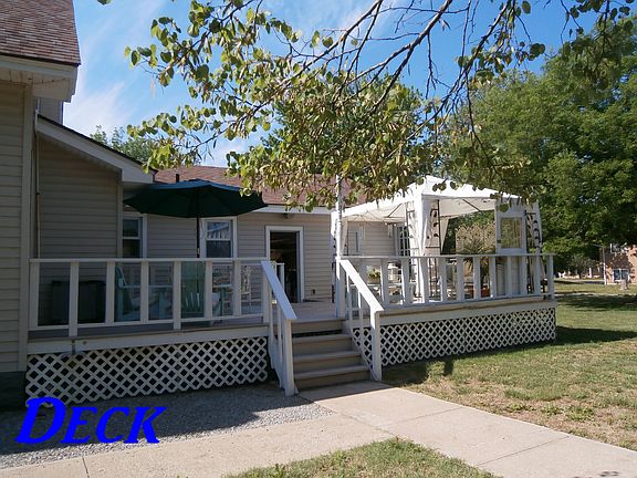 5th image of 203 S Kansas Ave