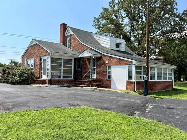 2392 Hampton Hall Rd, Callao, VA 22435