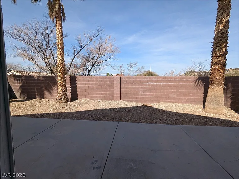 2266 Smokey Sky Dr — Photo 14