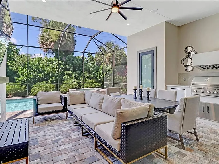 2875 Coco Lakes Dr — Photo 22
