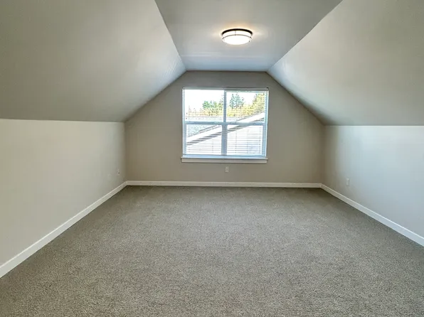 1327 Wilson Ave, Blaine, WA 98230