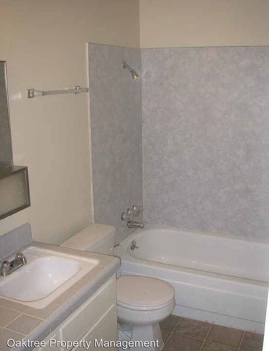 2nd image of 156 S Laurel St APT 9