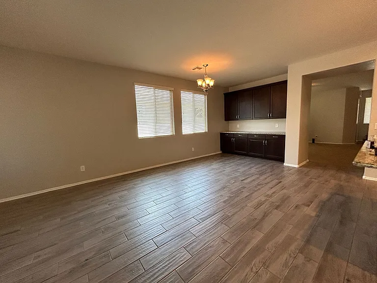 3030 E Quartz St — Photo 9